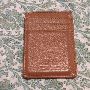 Herschel Raven Leather Wallet in tan with money clip